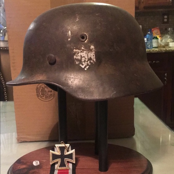 World War 2 German M40 Single Decal Stahlelm - Picture 4 of 8